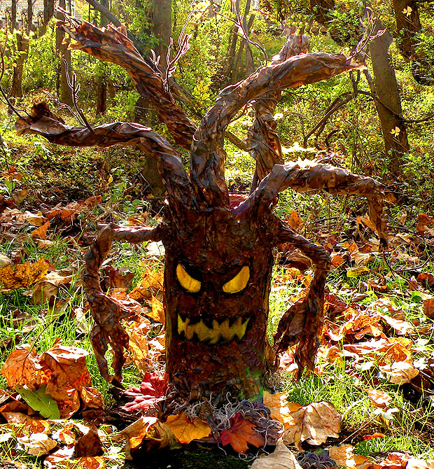 Diy Spooky Tree How To Make Spooky Halloween Trees