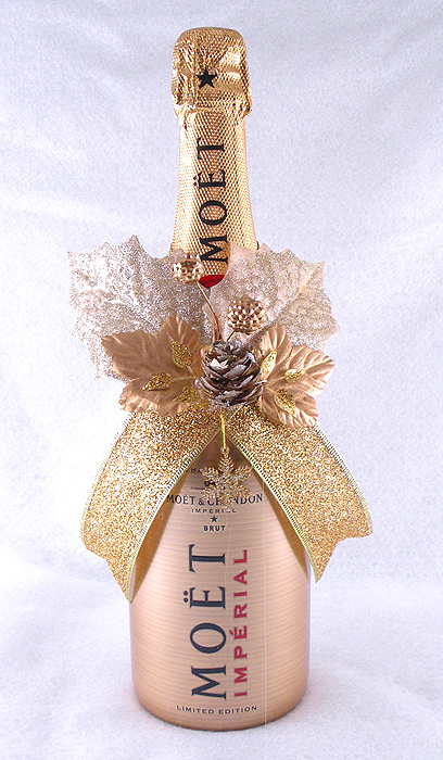 How to Decorate Champagne for New Year's - Gina Tepper