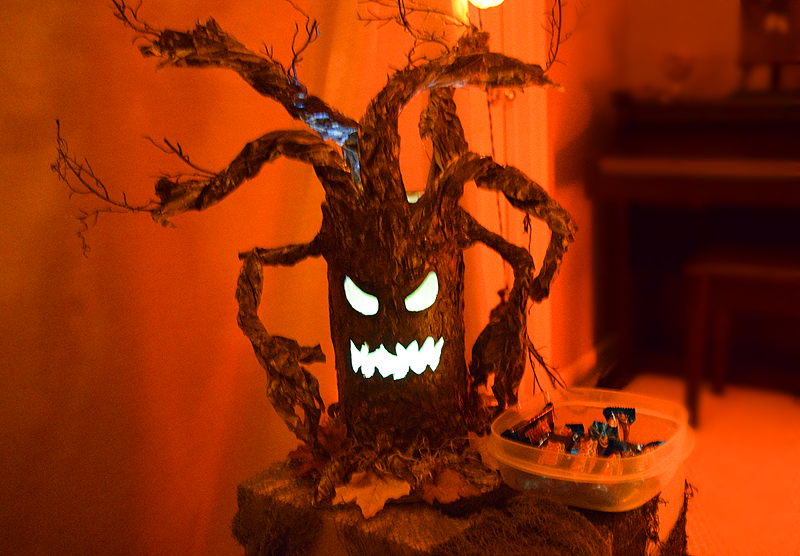 12 DIY Haunted House Ideas on a Budget - Gina Tepper