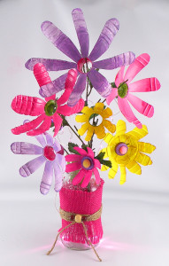 Easy DIY Water Bottle Flowers (Amazing Recycled Craft)