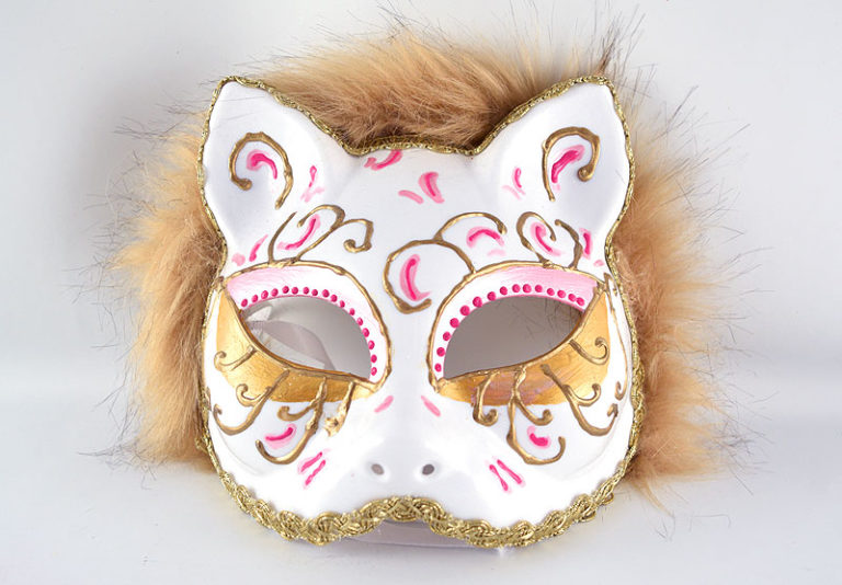 DIY Mardi Gras Masks (How to Make a Carnival Mask)